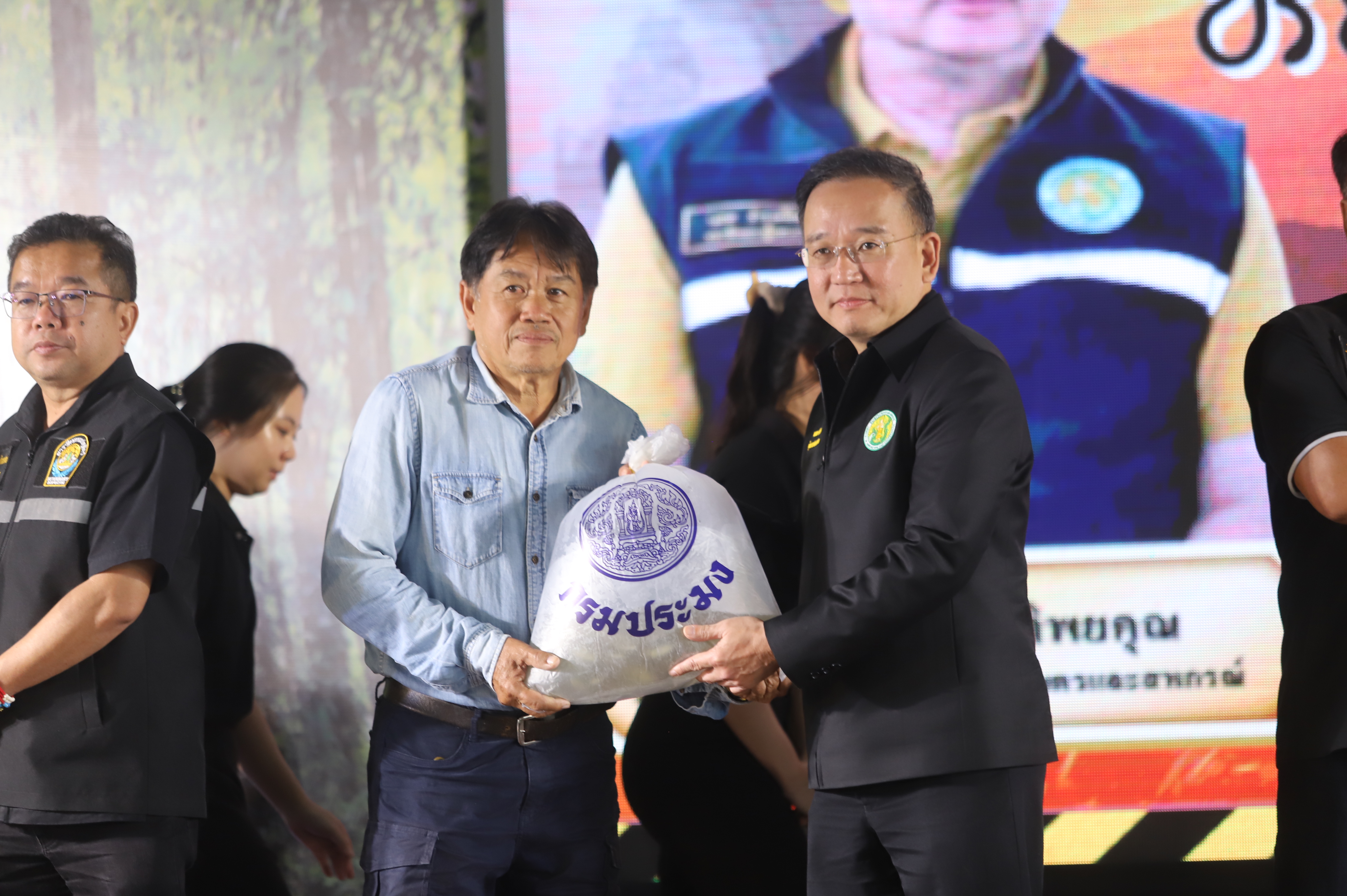 title - ส.ป.ก. จัดโครงการงานรณรงค์หยุดเผาในเขตปฏิรูปที่ดิน “ฮักบ้านเฮา หยุดเผากันเน้อ” พร้อมเชื่อมโยงกิจกรรม กับ ส.ป.ก.จังหวัดภาคเหนือ (16 จังหวัด) ผ่านระบบออนไลน์